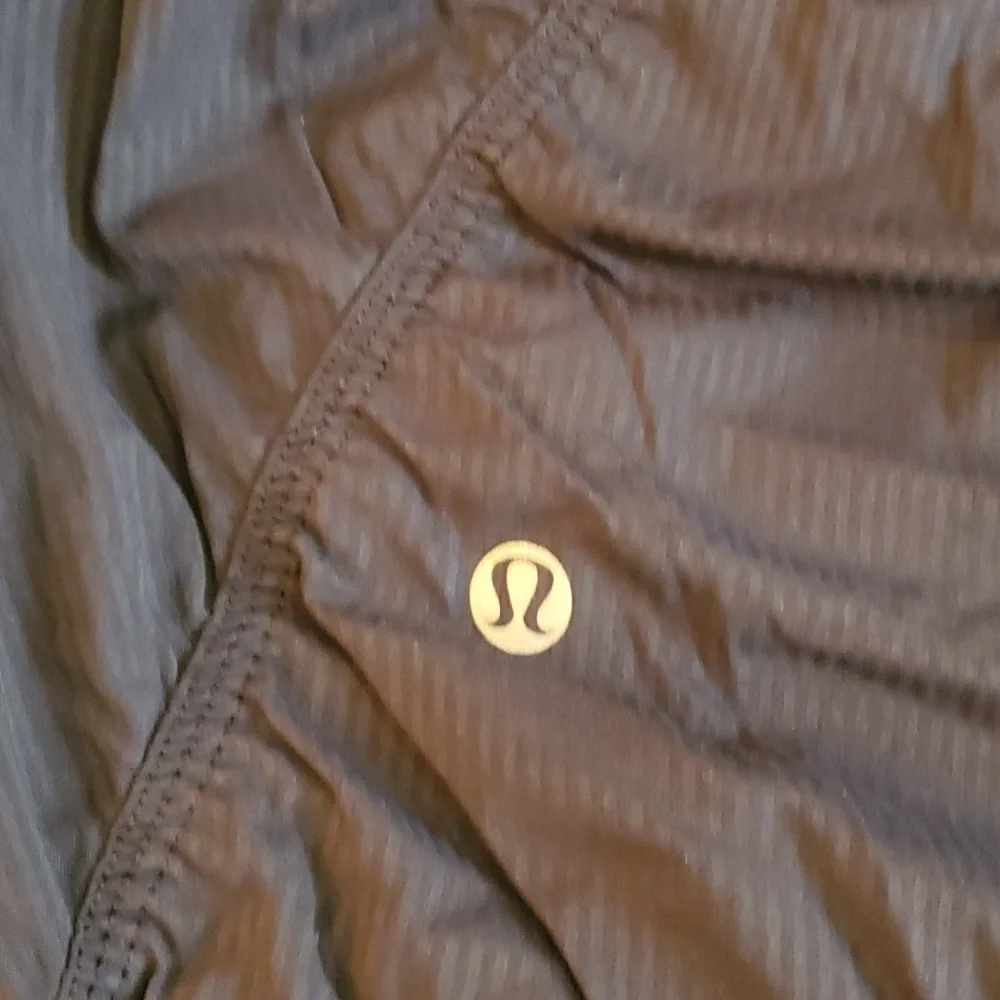 #417 lululemon dance studio jacket approximate Size 2 j127.
